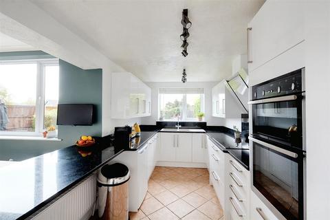3 bedroom detached house for sale, Holly Avenue, Breaston