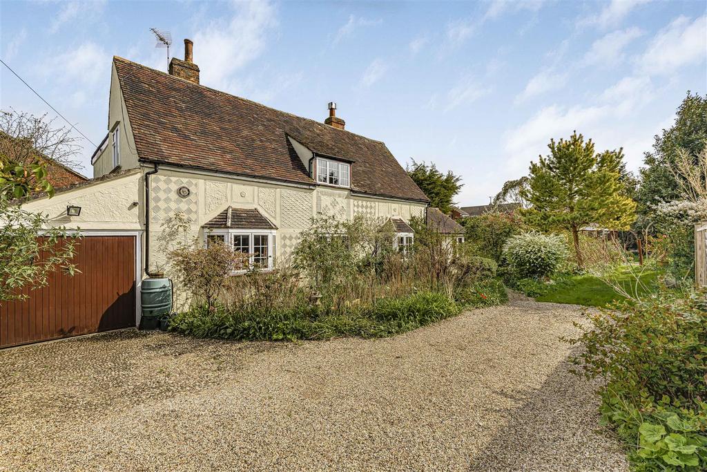 Hill Top Lane, Saffron Walden CB11 4 bed detached house for sale £700,000