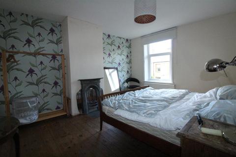 2 bedroom terraced house for sale, Clarke Street, Westborough, Dewsbury