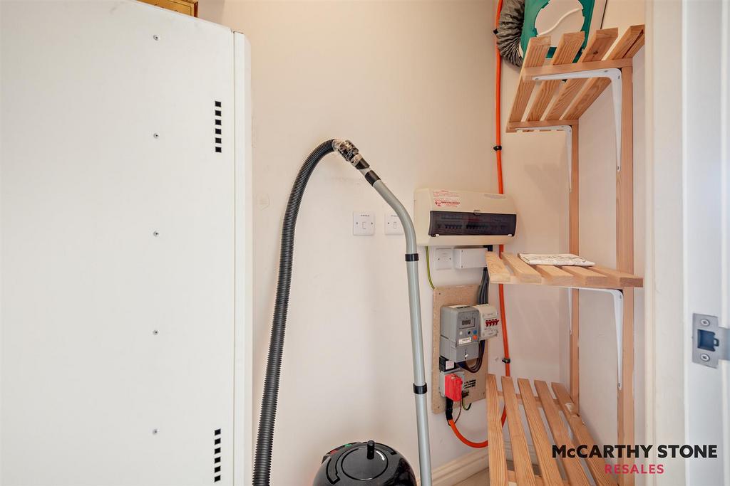 8589580-interior08-800.jpg
