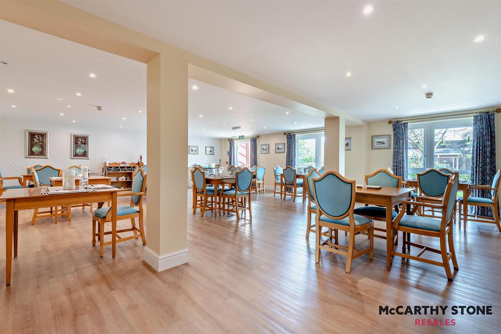 8589580-interior20-800.jpg