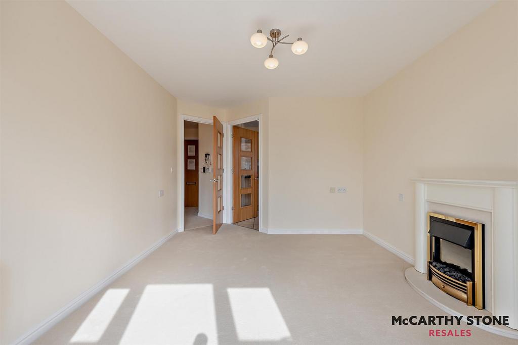 8589580-interior12-800.jpg