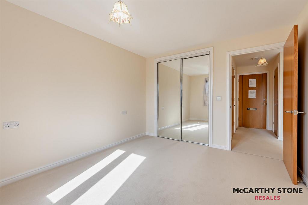 8589580-interior02-800.jpg