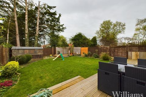 2 bedroom maisonette for sale, Green Acre, Aylesbury HP21