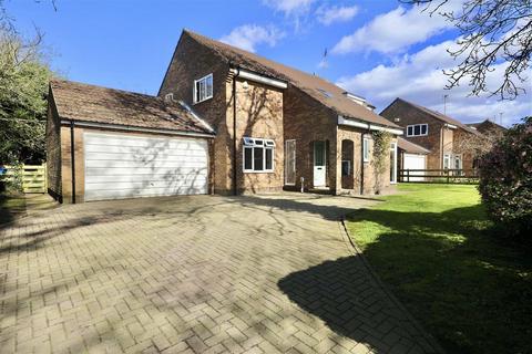 4 bedroom detached house for sale, Melton Road, North Ferriby