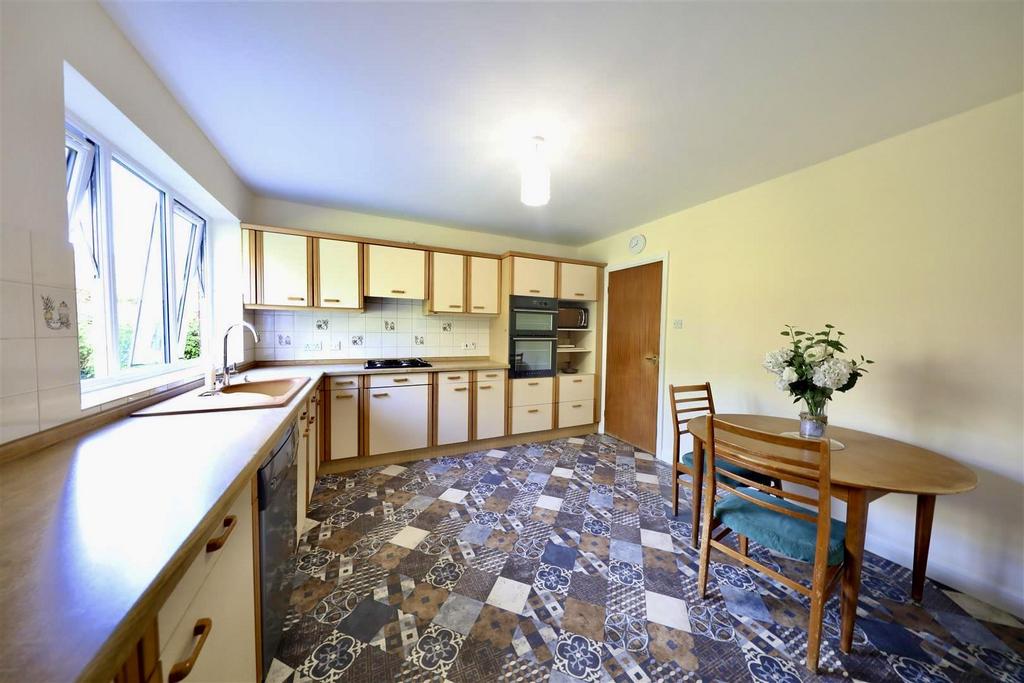 Melton Road, North Ferriby 4 bed detached house for sale £430,000