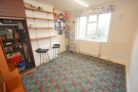 51 Wood End Avenue, Harrow, HA2 8NU