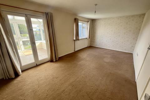 3 bedroom detached bungalow for sale, Jackroyd Lane, Huddersfield HD4