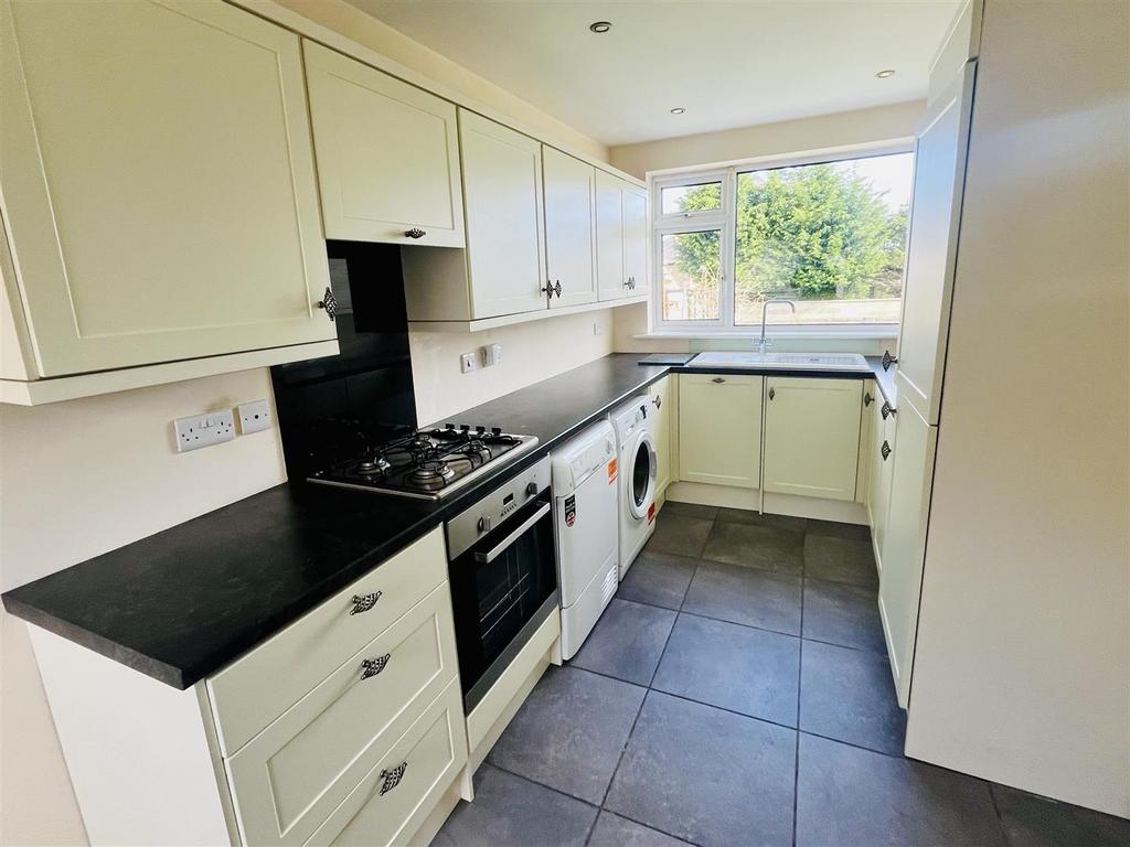Dining kitchen