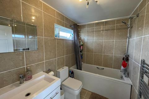 3 bedroom end of terrace house for sale, Wisden Road, Stevenage