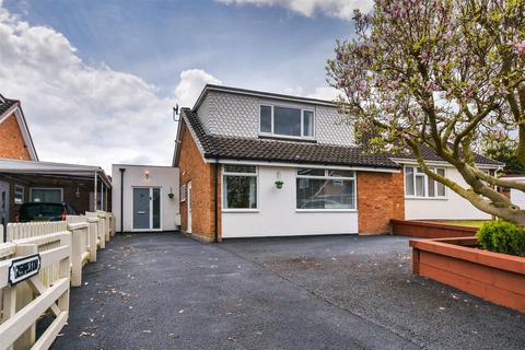 3 Greenfields Road, Wombourne, Wolverhampton, WV5 0HP