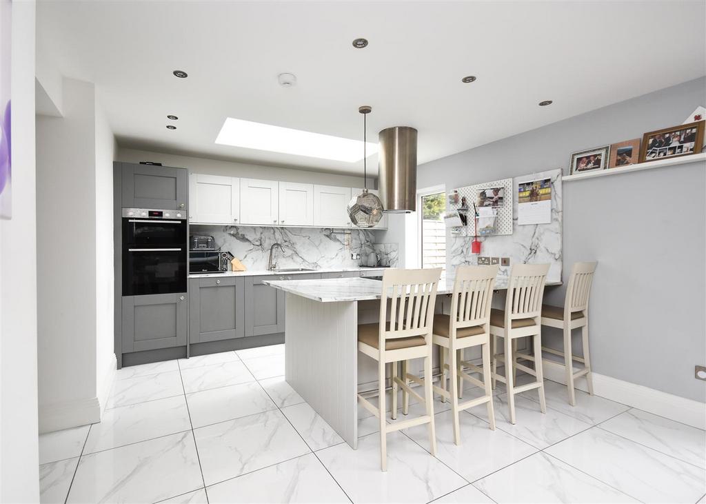 3 Greenfields Road - Living Kitchen Dining (3).jpg