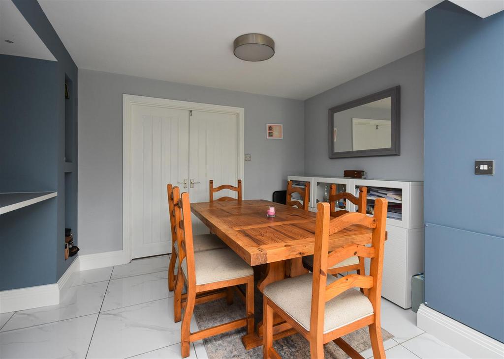 3 Greenfields Road - Dining Area.jpg