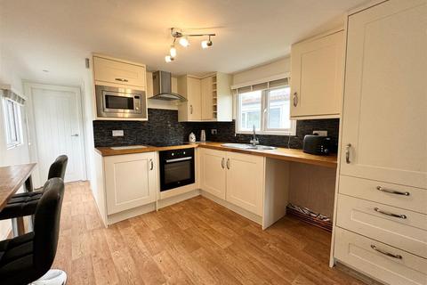 1 bedroom park home for sale, Lindow Court Park, Mobberley, Knutsford