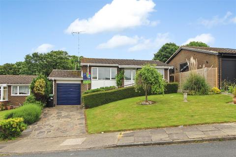 8 Boughton Avenue, Broadstairs, CT10 1SN
