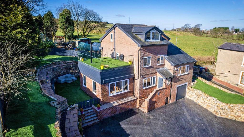'The Haythorns' Hoddlesden 4 bed detached house for sale £595,000