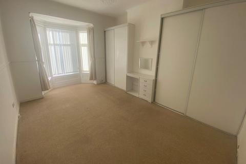 2 bedroom flat to rent, Wharton Street, South Shields