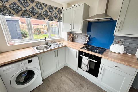 3 bedroom semi-detached house for sale, Saltwells Road, Dudley, DY2 9RR