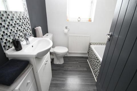 3b Hazel Mount, Shipley, BD18 2LH