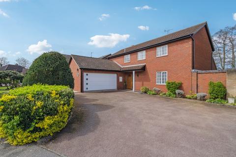 5 bedroom detached house for sale, The Hollies, Shefford, SG17