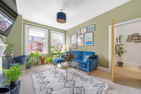 35 Brading Road, London, SW2 2AP