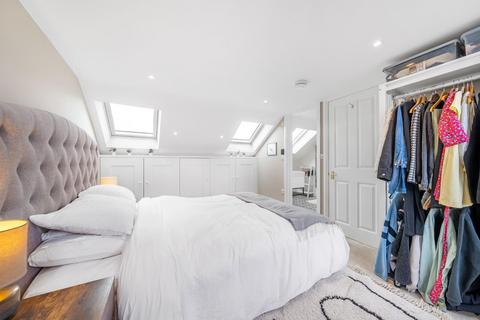 35 Brading Road, London, SW2 2AP