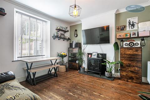 71 Carr Road, Sheffield, S6 2WY