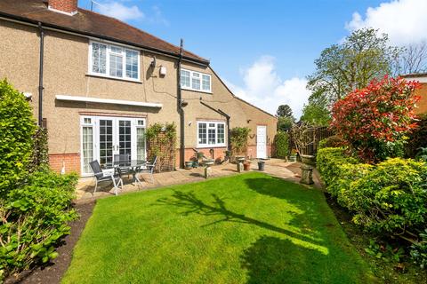 3 bedroom semi-detached house for sale, London Road, Datchet