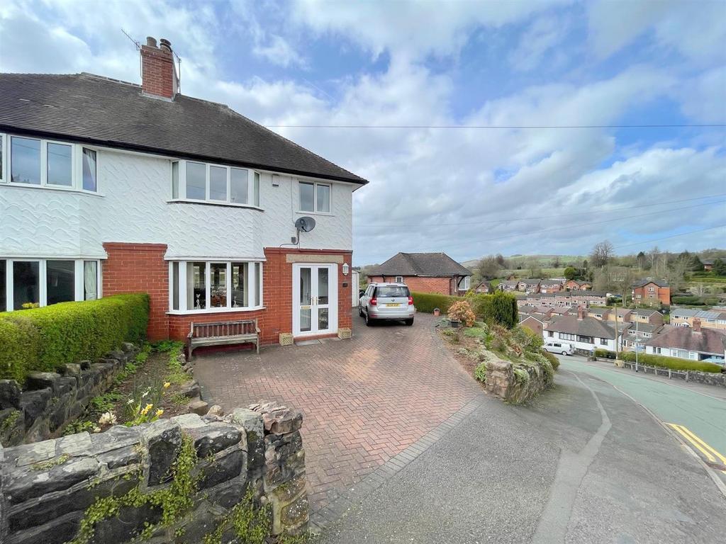 Daisy Bank, Leek 3 bed semidetached house for sale £240,000