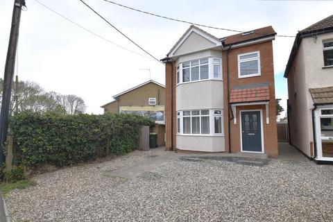 3 bedroom detached house for sale, Dalys Road, Rochford