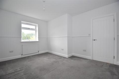 30 Dalys Road, Rochford, SS4 1RA