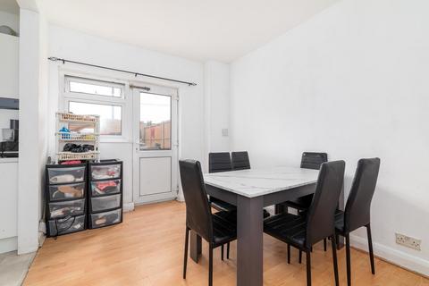 1 Worcester Avenue, London, N17 0TU