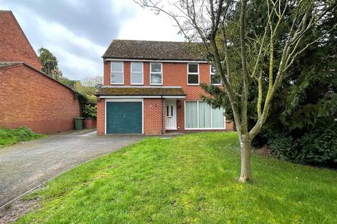 4 bedroom detached house for sale, Lilac Grove, Luston
