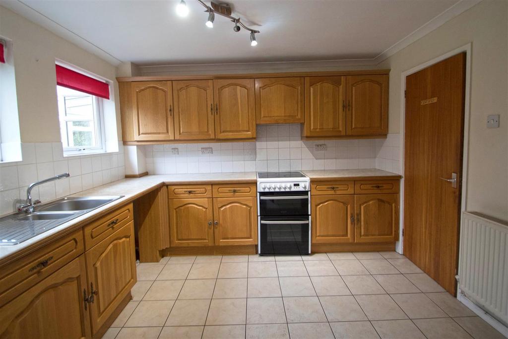 Lilac Grove, Luston 4 bed detached house for sale £360,000