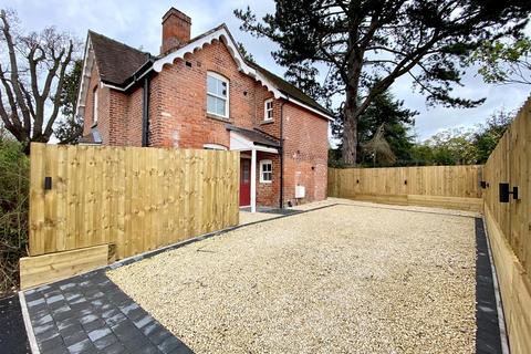 2 bedroom detached house for sale, The Mount, Shrewsbury, SY3