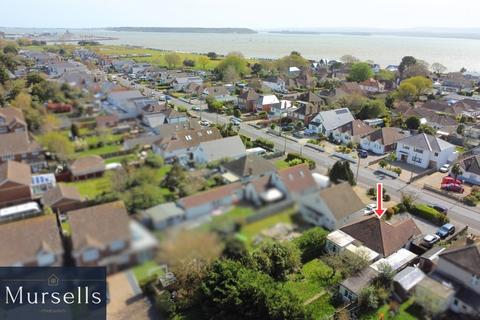 3 bedroom bungalow for sale, Lulworth Avenue, Poole BH15
