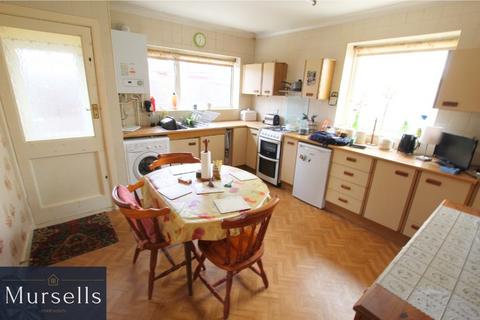 3 bedroom bungalow for sale, Lulworth Avenue, Poole BH15