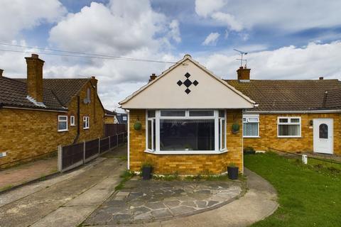 17 Thames Crescent, Corringham, Stanford-le-hope, SS17 9DT