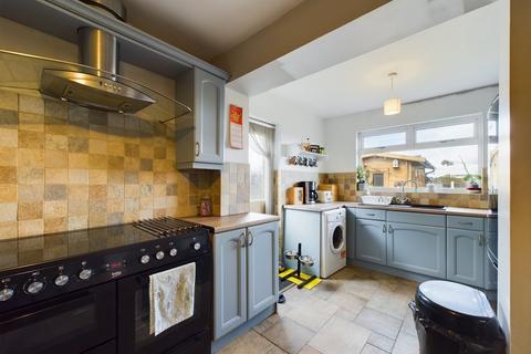 17 Thames Crescent, Corringham, Stanford-le-hope, SS17 9DT