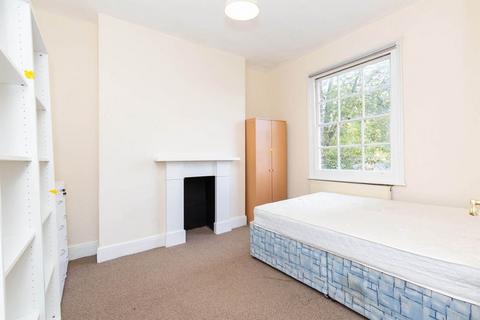 3 bedroom flat to rent, WC1X