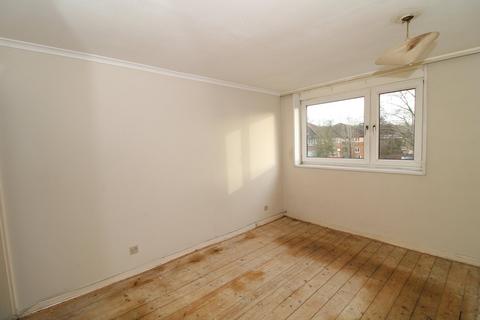 11 The Glen, Bromley, BR2 0JB