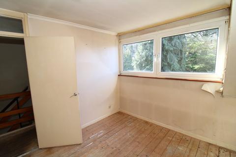 11 The Glen, Bromley, BR2 0JB