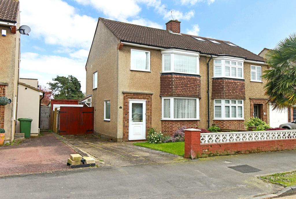 Trafalgar Avenue, Broxbourne EN10 3 bed semidetached house for sale