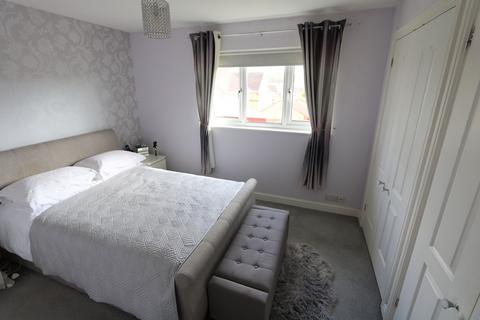 52 Camden Road, Chafford Hundred, Grays, RM16 6PY