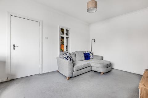 2 bedroom flat for sale, Upper Richmond Road, Putney, SW15