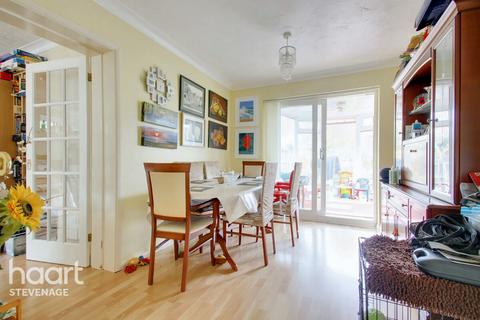 9 Sparrow Drive, Stevenage, SG2 9FB