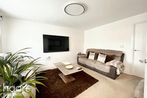 3 bedroom semi-detached house for sale, Lambourne, Colchester
