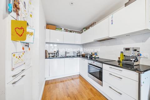 1 bedroom apartment to rent, Holloway Road London N7