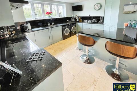38 Wincanton Road, Romford, RM3 9DH