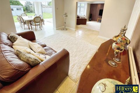 38 Wincanton Road, Romford, RM3 9DH